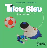   Tilou bleu joue au foot