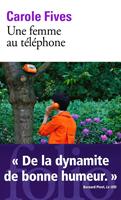   Une femme au t&eacute;l&eacute;phone