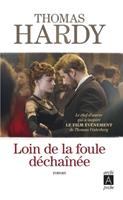   Loin de la foule déchaînée