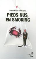   Pieds nus, en smoking