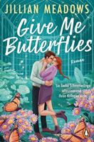 Give Me Butterflies. Sie erforscht Schmetterlinge, er die Sterne. Für ihre Anziehung gibt es keine wissenschaftliche Erklärung