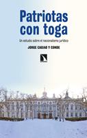   Patriotas con toga