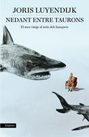   Nedant entre taurons