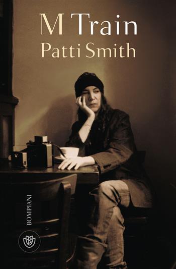 M Train - Patti Smith - Libro Bompiani 2021, Tascabili | Libraccio.it