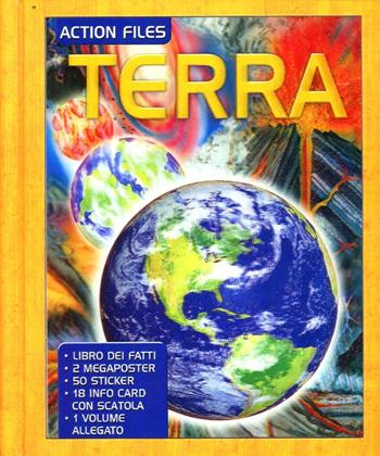 Terra. Con gadget  - Libro Touring Junior 2012, Action Files | Libraccio.it