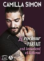   Le rockeur parfait est insolent et tatoué