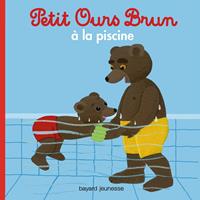   Petit Ours Brun à la piscine