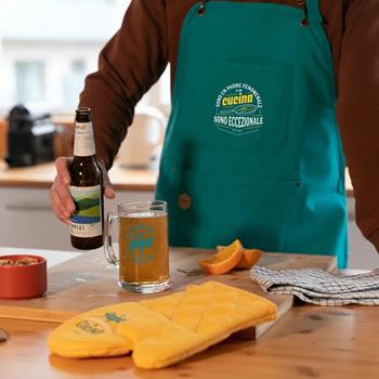 Set di grembiule + presina Mr Wonderful - Sono un padre fenomenale e in cucina sono eccezionale  Mr Wonderful 2023 | Libraccio.it