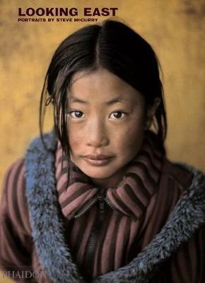 Looking East. Ediz. illustrata - Steve McCurry - Libro Phaidon 2006 | Libraccio.it