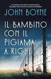 Il bambino con il pigiama a righe