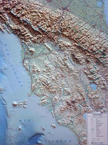 Toscana. Scala 1:350.000 (carta in rilievo cm 69x90)  - Libro Global Map 2020 | Libraccio.it