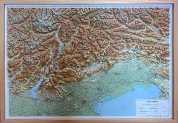 Tre Venezie. 1:350.000 (carta in rilievo con cornice)  - Libro Global Map 2020 | Libraccio.it