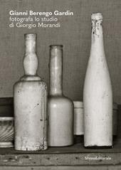 Gianni Berengo Gardin fotografa lo studio di Giorgio Morandi
