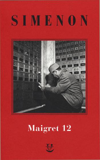 I Maigret: Maigret e i vecchi signori-Maigret e il ladro indolente-Maigret e le persone perbene-Maigret e il cliente del sabato-Maigret e il barbone. Nuova ediz.. Vol. 12 - Georges Simenon - Libro Adelphi 2019, Gli Adelphi. Le inchieste di Maigret | Libraccio.it