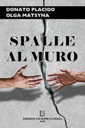 Spalle al muro