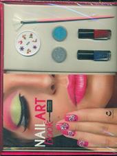 Nail art book by Madda fashion. Con gadget