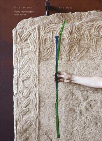 Alice Cattaneo. Museo Archeologico Acqui Terme. Un dialogo. Ediz. italiana e inglese - Alice Cattaneo - Libro Corraini 2019 | Libraccio.it