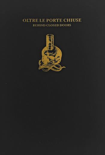 Oltre le porte chiuse-Behind closed doors. Ediz. bilingue - Gianluigi Polizzi Sasso, Dmitri Cebotari - Libro Crowdbooks 2021 | Libraccio.it