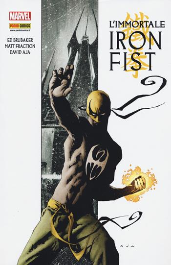 L' immortale. Iron Fist - Ed Brubaker, Matt Fraction - Libro Panini Comics 2017, Marvel Omnibus | Libraccio.it