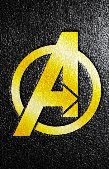 Avengers forever. Ediz. deluxe - Carlos Pacheco, Roger Stern, Kurt Busiek - Libro Panini Comics 2018, Marvel | Libraccio.it