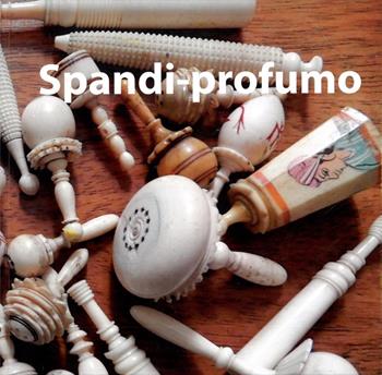 Gli spandi-profumo Moghul - Paolo Forti - Libro Libreria Piani 2022 | Libraccio.it