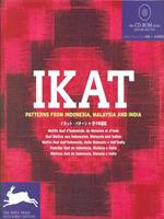 Ikat. Patterns from Indonesia, Malaysia and India. Ediz. multilingue. Con CD-ROM  - Libro The Pepin Press 2004, Textile patterns | Libraccio.it