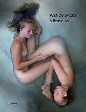 A fleur d'eau - Wendy Sacks - Libro Contrejour 2016 | Libraccio.it