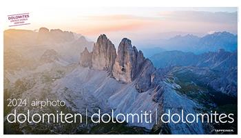 Luftbildkalender Dolomiten-Airphoto dolomiten-Dolomiti-Dolomites. Calendario 2024. Ediz. multilingue - Christjan Ladurner, Dietrich Holz - Libro Tappeiner 2023 | Libraccio.it